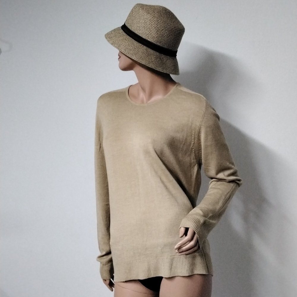 NEW Escorpion Women Knit Light Sweater Size XL Wool Tan Made in Spain Europe